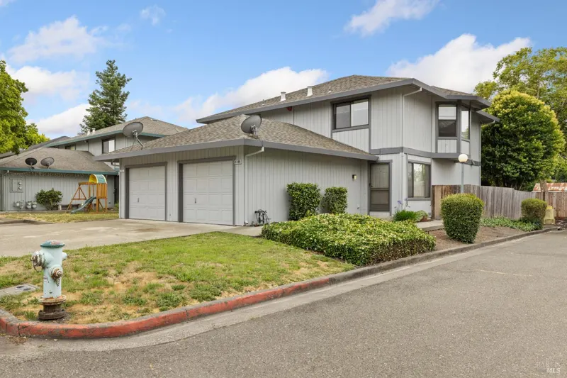 8307 Lasalle Avenue 8308, Cotati