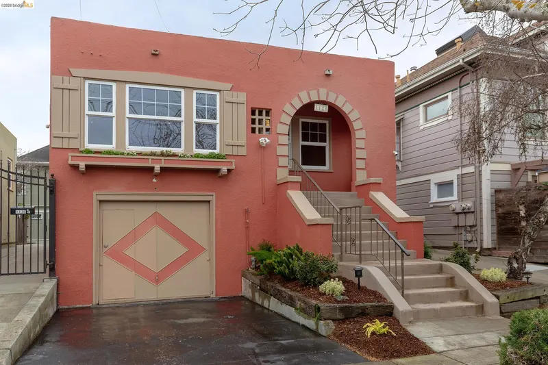 1128 Delaware St, Berkeley